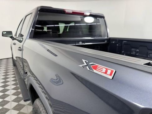 Used 2024 GMC Sierra 1500 Elevation w/ X31 Off-Road Package AWD/4WD image 8