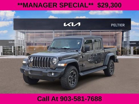 Used 2021 Jeep Gladiator Sport AWD/4WD image 3