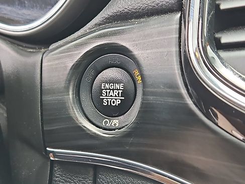 Certified 2021 Jeep Grand Cherokee Limited AWD/4WD image 25