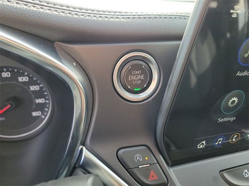 Used 2025 Chevrolet Blazer LT w/ Convenience Package image 16