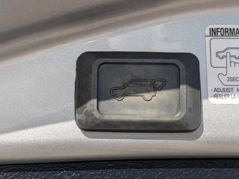 Used 2016 Toyota RAV4 XLE image 14