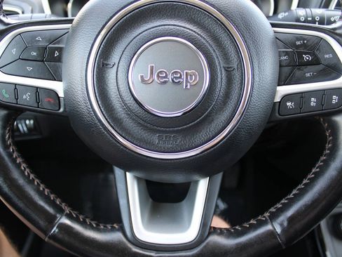 Used 2021 Jeep Compass Limited AWD/4WD image 18