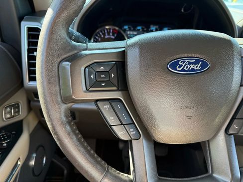 Used 2018 Ford Expedition XLT w/ Equipment Group 202A image 25