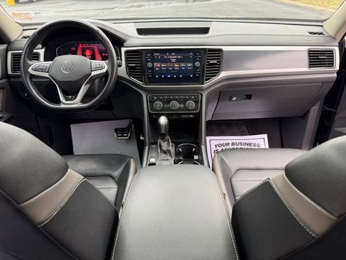 Used 2021 Volkswagen Atlas SEL Premium image 22