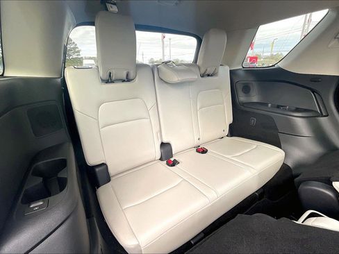 Certified 2023 Nissan Pathfinder SL w/ SL Premium Package image 28