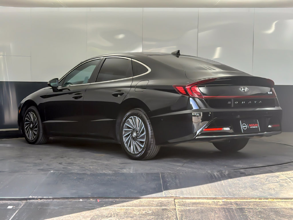 Used 2023 Hyundai Sonata Limited w/ Cargo Package FWD image 5