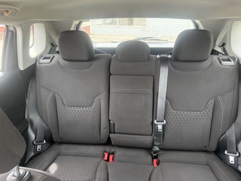 Used 2017 Jeep Compass Sport FWD image 12