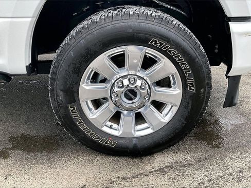 Used 2021 Ford F350 Platinum image 9