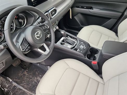 New 2025 MAZDA CX-5 AWD 2.5 S w/ Preferred Package image 8