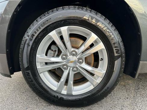 Used 2017 Chevrolet Equinox LS FWD image 24