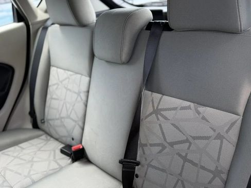 Used 2012 Ford Fiesta SE FWD image 19