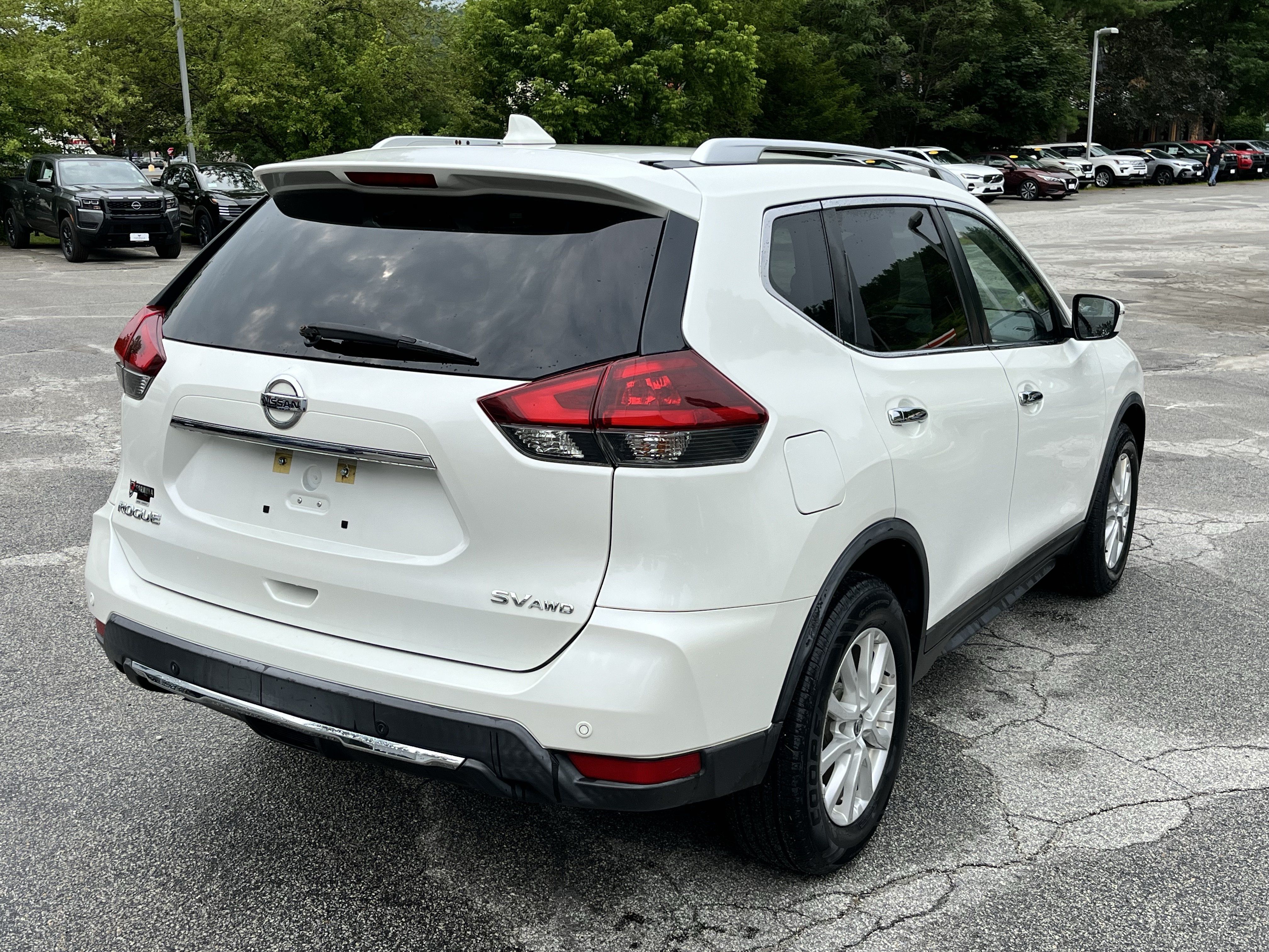 Used 2019 Nissan Rogue SV AWD/4WD image 9
