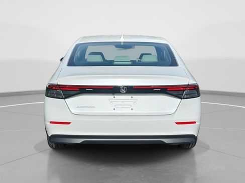 Certified 2025 Honda Accord LX image 6