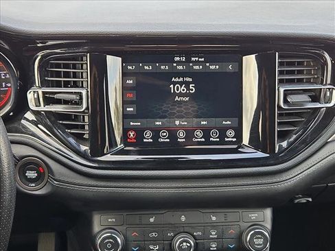 Used 2023 Dodge Durango SXT image 13