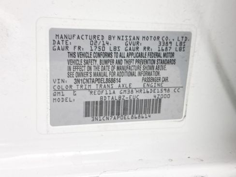Used 2014 Nissan Versa SV FWD image 28
