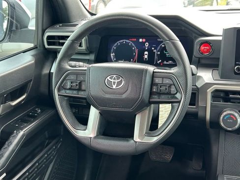 Used 2024 Toyota Tacoma TRD Off-Road AWD/4WD image 41