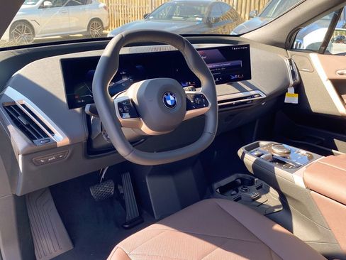 New 2026 BMW iX xDrive45 image 14