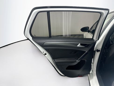 Used 2021 Volkswagen Golf 4-Door FWD image 25