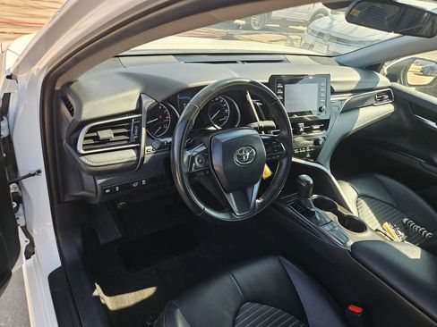 Used 2024 Toyota Camry SE image 13