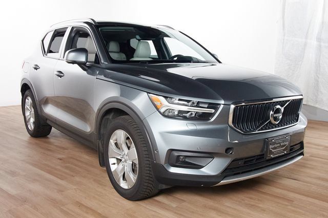 Used 2019 Volvo XC40 T5 Momentum AWD/4WD image 3