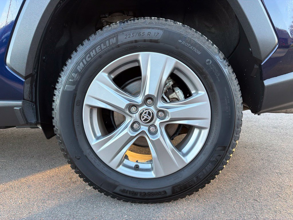 Used 2024 Toyota RAV4 XLE w/ Convenience Package AWD/4WD image 34