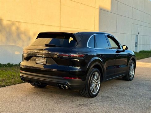 Used 2019 Porsche Cayenne S AWD/4WD image 9