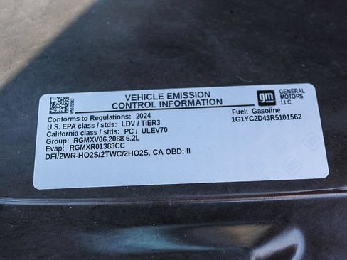 Used 2024 Chevrolet Corvette Stingray Premium Cpe w/ 3LT RWD image 27