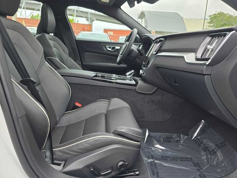 Certified 2023 Volvo S60 T8 Ultimate w/ Climate Package AWD/4WD image 11