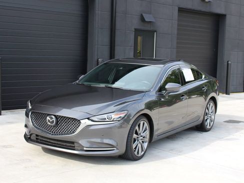 Used 2018 MAZDA MAZDA6 Signature FWD image 1