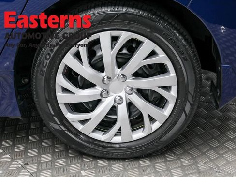 Used 2023 Nissan Leaf S image 8