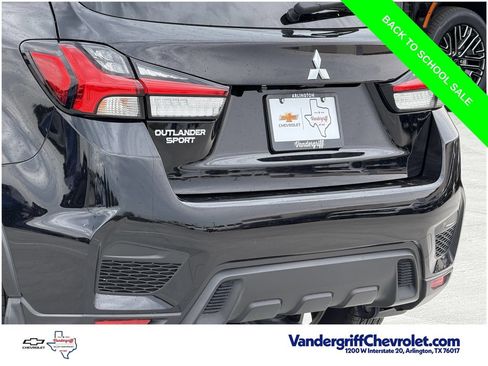 Used 2025 Mitsubishi Outlander Sport ES AWD/4WD image 6