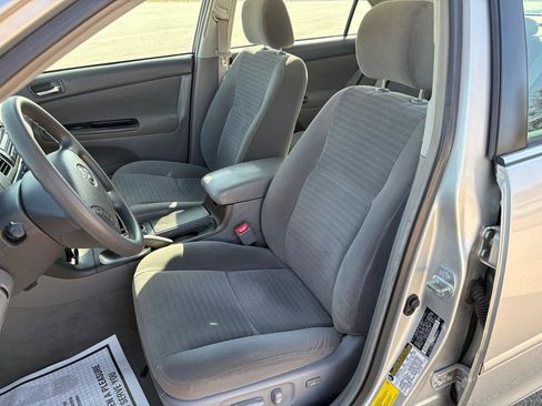 Used 2005 Toyota Camry LE image 40