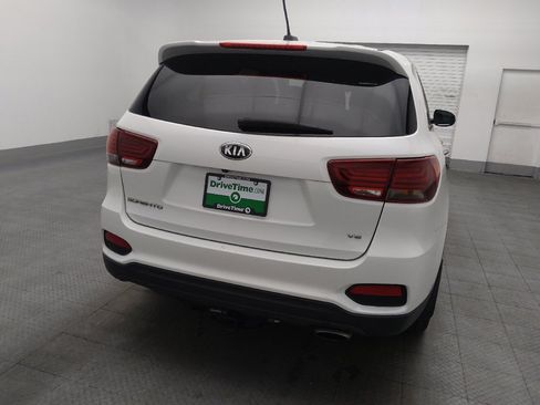 Used 2020 Kia Sorento LX image 7