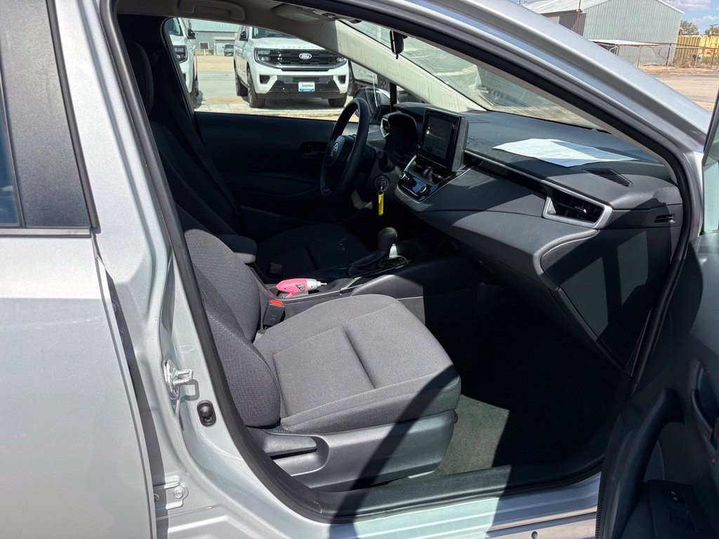 Used 2024 Toyota Corolla LE FWD image 9