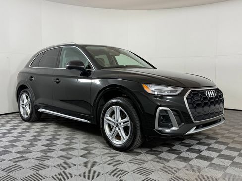 Certified 2024 Audi Q5 e Premium image 6