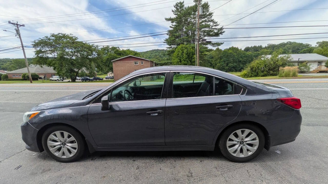 Used 2017 Subaru Legacy 2.5i w/ Alloy Wheel Package AWD/4WD image 2