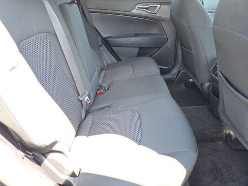 Used 2023 Kia Sportage LX FWD image 21