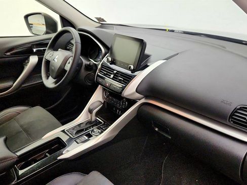 Used 2022 Mitsubishi Eclipse Cross SE image 24