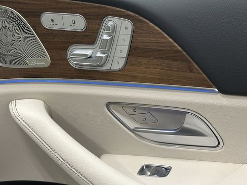 Certified 2024 Mercedes-Benz GLE 450 4MATIC image 16