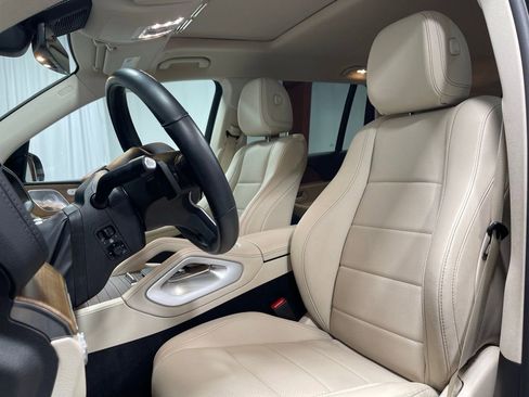 Used 2022 Mercedes-Benz GLS 450 4MATIC image 22
