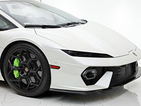 Used 2026 Lamborghini Temerario AWD/4WD image 21