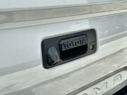 Used 2020 Toyota Tacoma TRD Off-Road w/ TRD Premium Off Road Package image 14