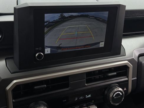 Used 2024 Toyota Tacoma 2WD Double Cab image 17