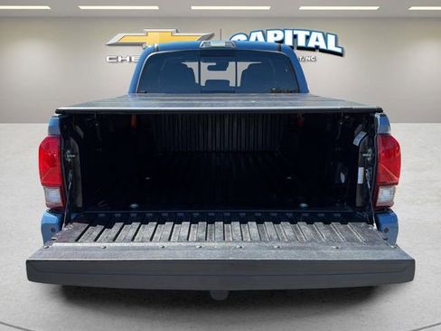 Used 2019 Toyota Tacoma TRD Sport image 33