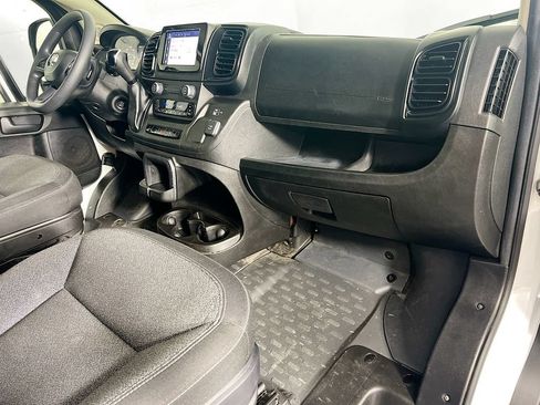 Used 2024 RAM ProMaster 2500 w/ Convenience Group FWD image 27