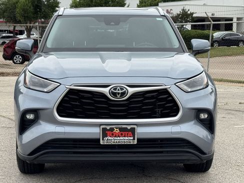 Used 2023 Toyota Highlander XLE FWD image 8