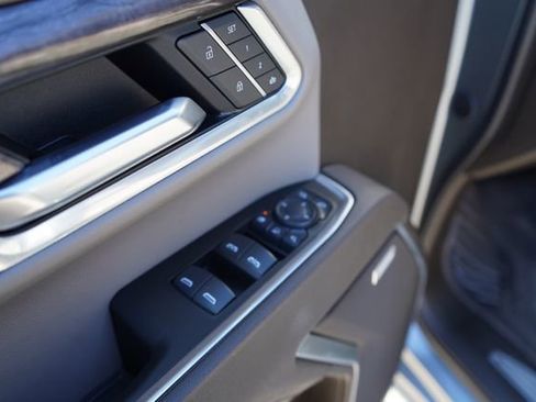 Used 2025 Chevrolet Silverado 2500 LTZ w/ LTZ Premium Package image 11