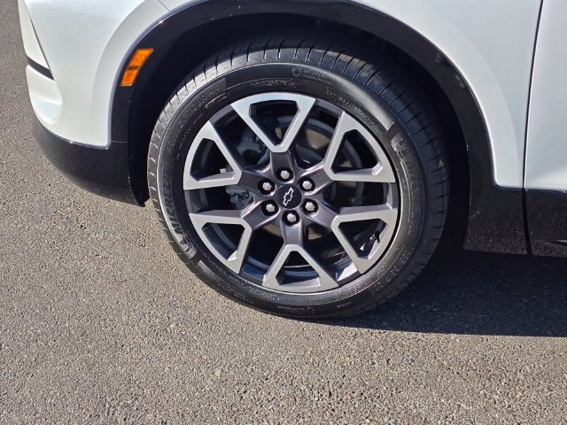 Certified 2023 Chevrolet Blazer RS FWD image 5