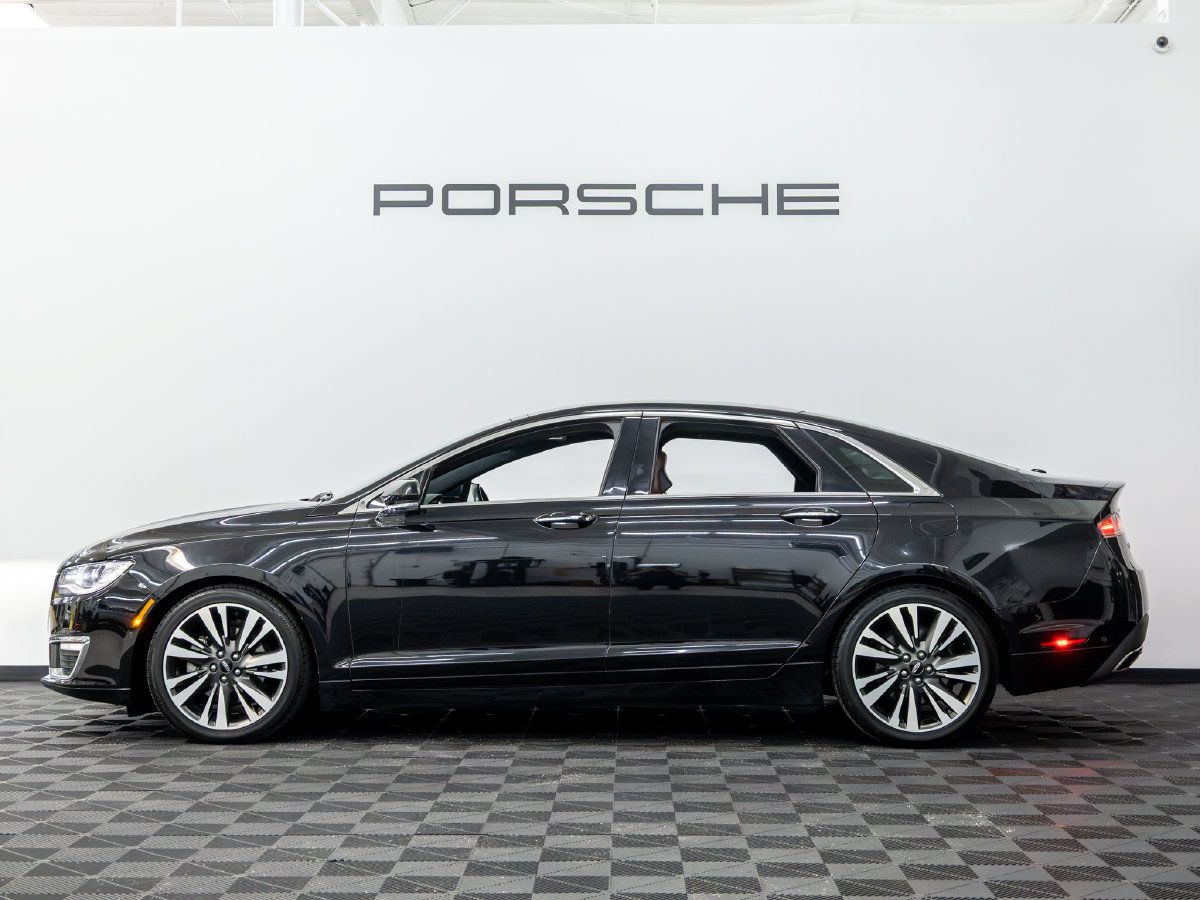 Used 2019 Lincoln MKZ Reserve w/ Luxury Package AWD/4WD image 2