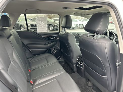 Used 2022 Subaru Outback Limited w/ Popular Package #2 image 17